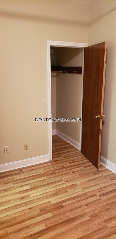 Boston - 4 Beds, 2 Baths