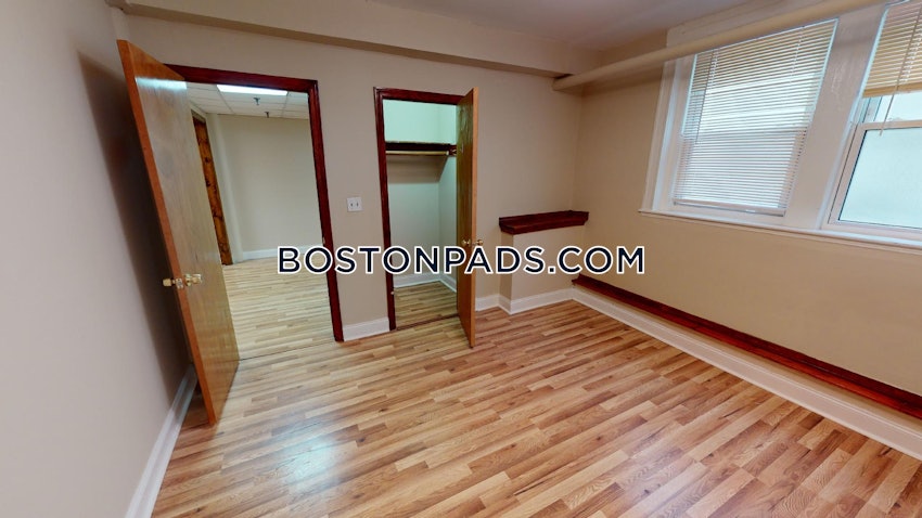BOSTON - ALLSTON - 4 Beds, 2 Baths - Image 32