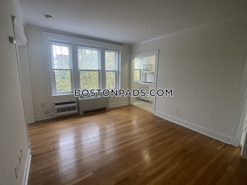 CAMBRIDGE - HARVARD SQUARE - 1 Bed, 1 Bath - Image 21