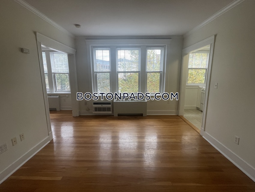 CAMBRIDGE - HARVARD SQUARE - 1 Bed, 1 Bath - Image 20