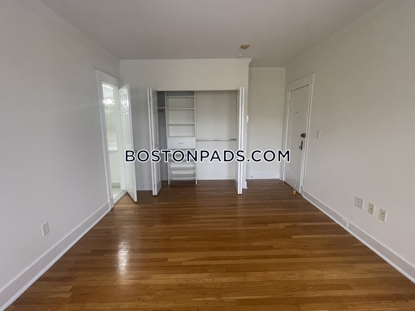 CAMBRIDGE - HARVARD SQUARE - 1 Bed, 1 Bath - Image 19