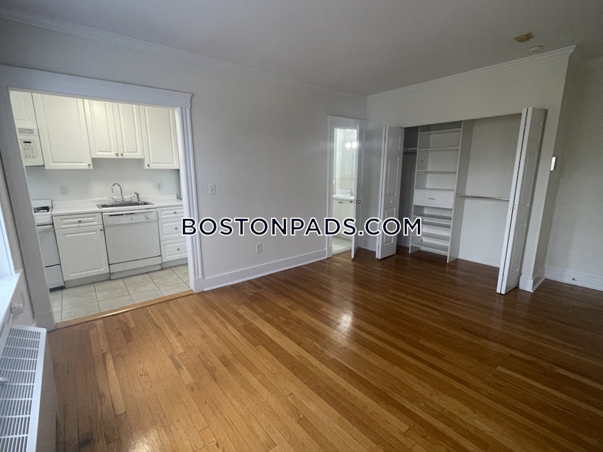 CAMBRIDGE - HARVARD SQUARE - 1 Bed, 1 Bath - Image 18