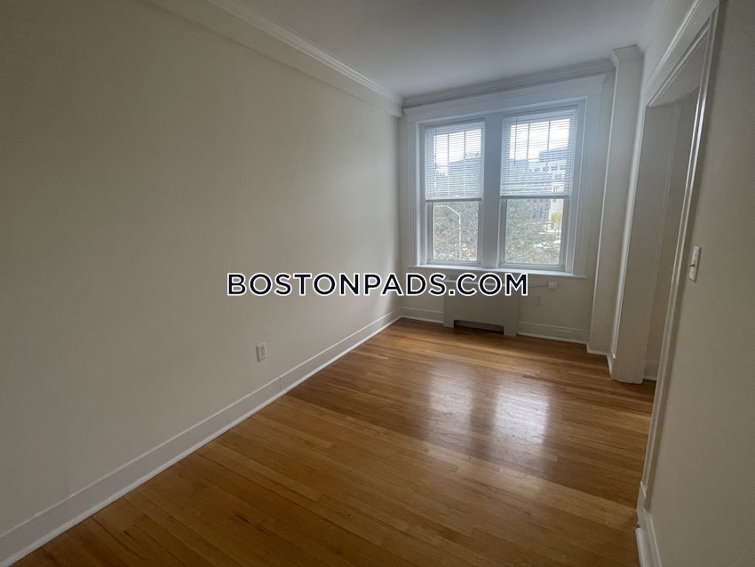 CAMBRIDGE - HARVARD SQUARE - 1 Bed, 1 Bath - Image 16