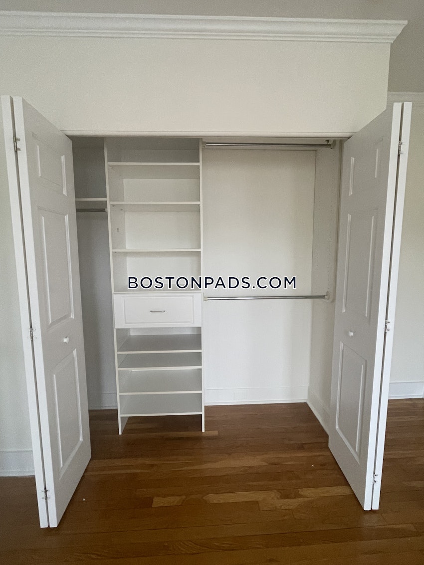 CAMBRIDGE - HARVARD SQUARE - 1 Bed, 1 Bath - Image 14