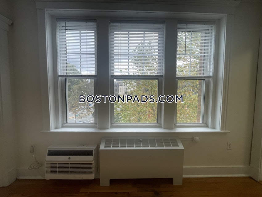 CAMBRIDGE - HARVARD SQUARE - 1 Bed, 1 Bath - Image 12