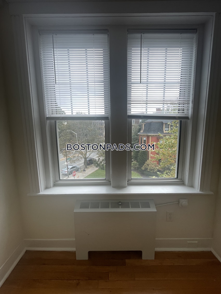 CAMBRIDGE - HARVARD SQUARE - 1 Bed, 1 Bath - Image 9