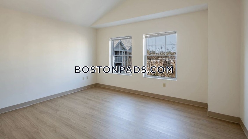 QUINCY - WEST QUINCY - 2 Beds, 2 Baths - Image 18