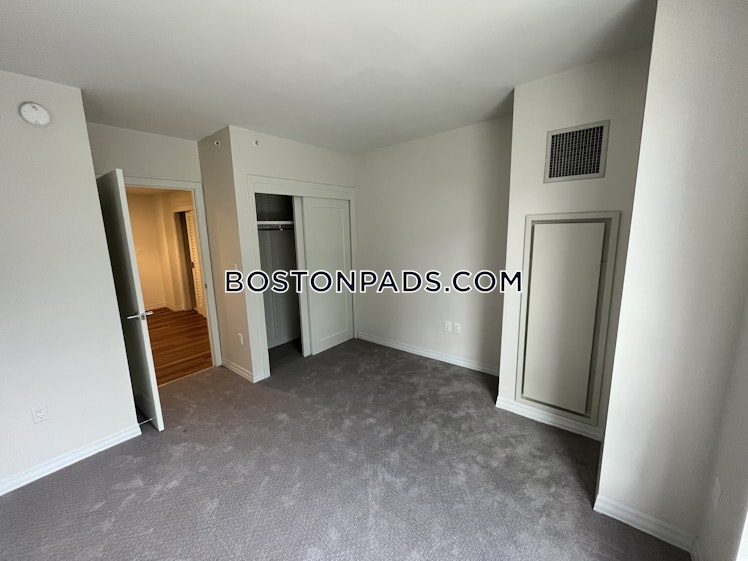 Seaport Boulevard, Boston