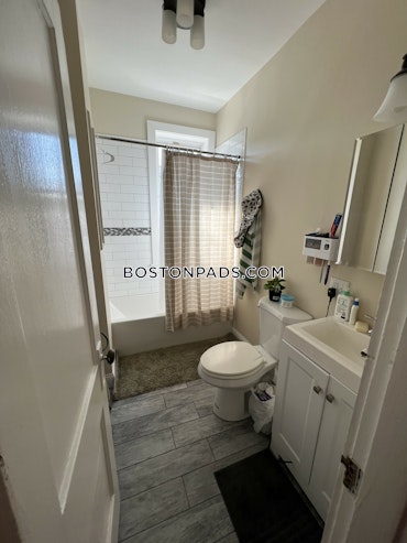 Boston - 0 Beds, 1 Baths