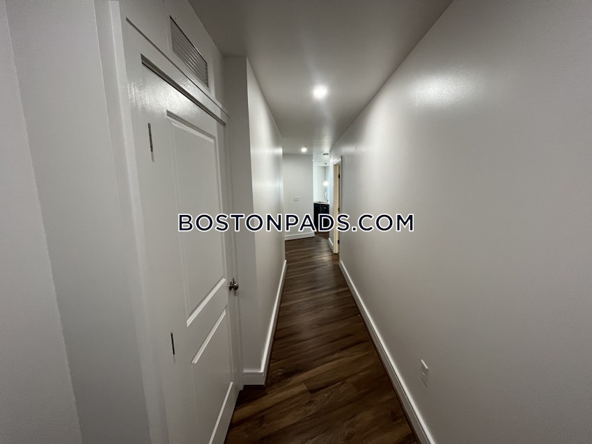 BOSTON - SEAPORT/WATERFRONT - 2 Beds, 1 Bath - Image 9