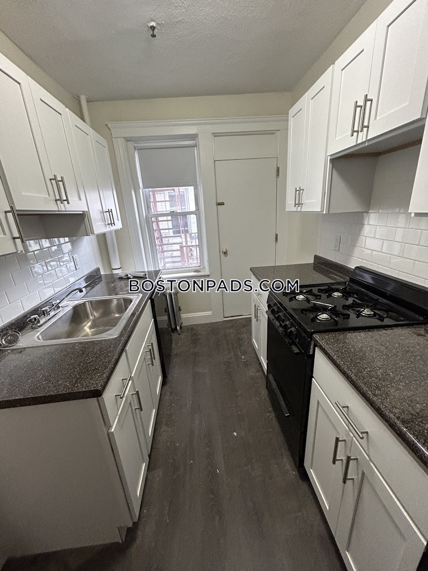 BOSTON - BRIGHTON- WASHINGTON ST./ ALLSTON ST. - 2 Beds, 1 Bath - Image 2