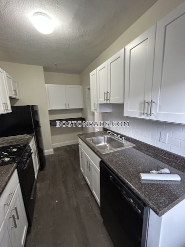 Boston - 2 Beds, 1 Baths