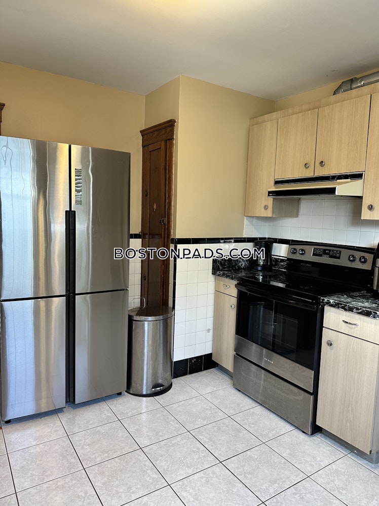 Goldsmith Ave., Medford