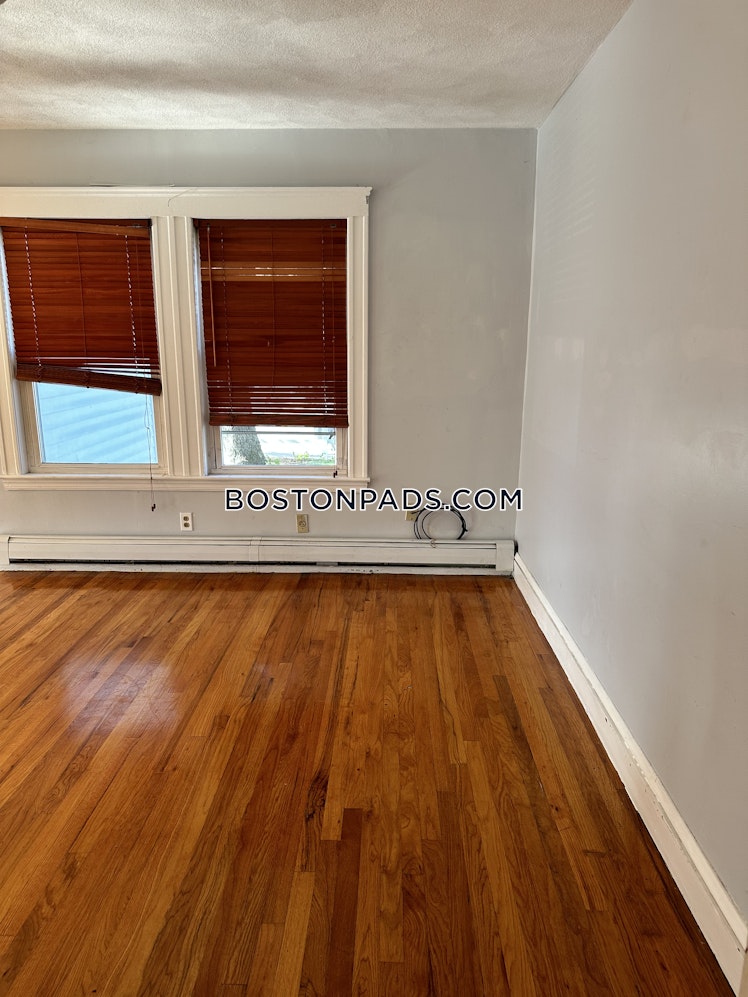 Goldsmith Ave., Medford