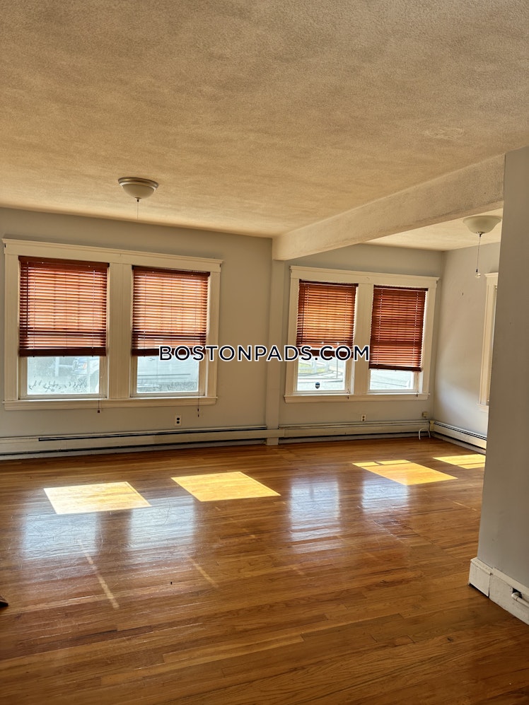 Goldsmith Ave., Medford