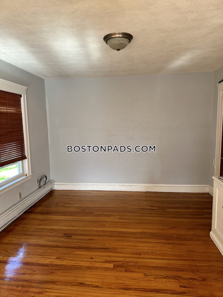 Goldsmith Ave., Medford