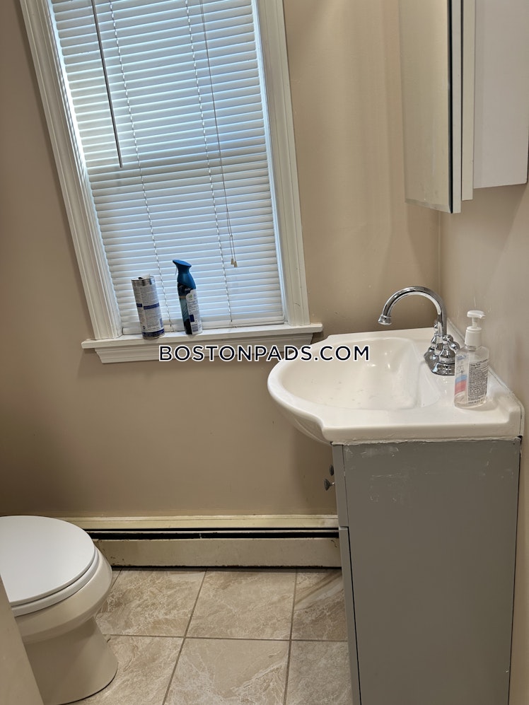 Goldsmith Ave., Medford