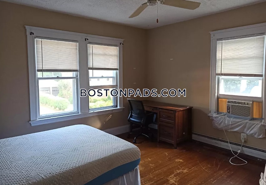 BOSTON - BRIGHTON - BOSTON COLLEGE - 4 Beds, 2 Baths - Image 6