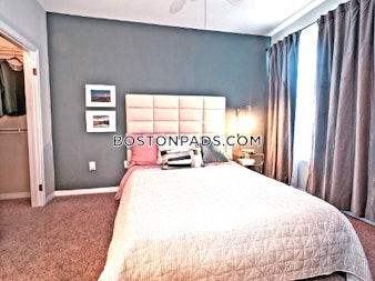 Hawthorne Way. Lawrence