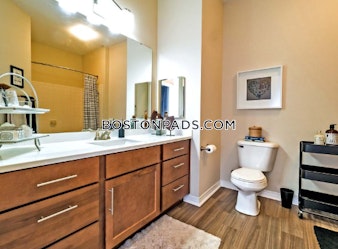 Hawthorne Way. Lawrence