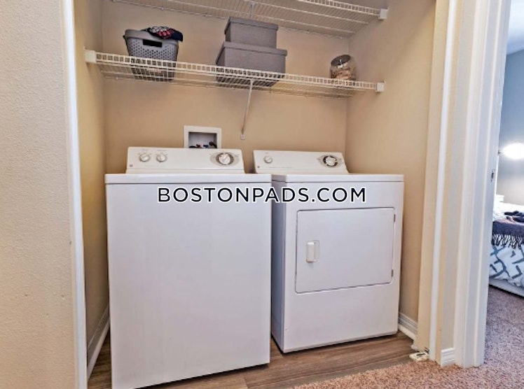 Hawthorne Way., Lawrence