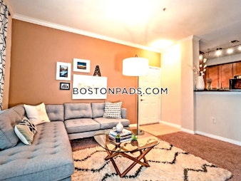 Hawthorne Way. Lawrence