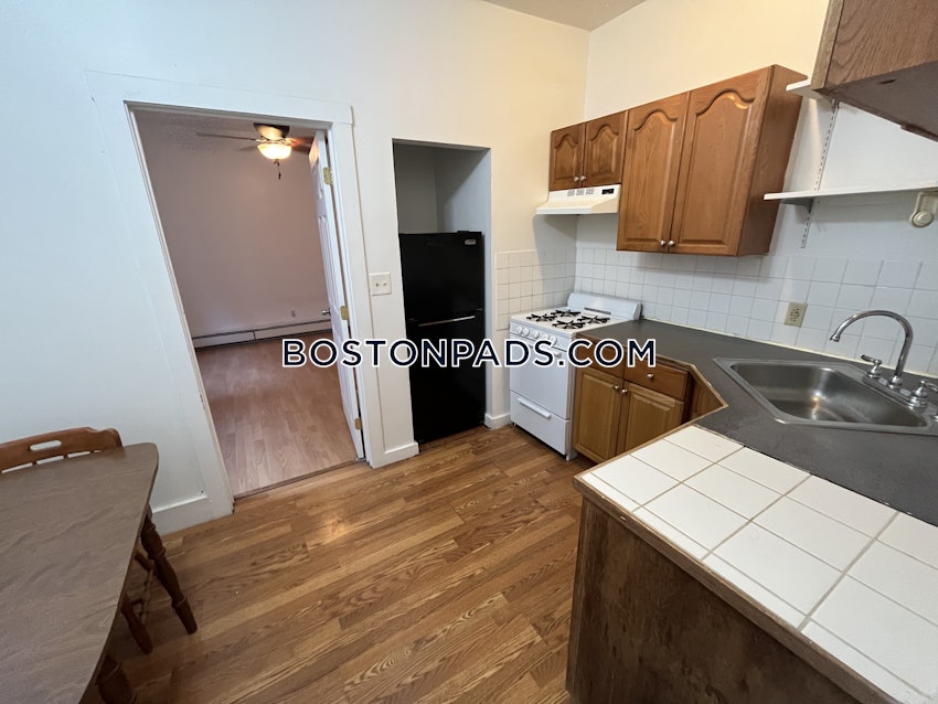 BOSTON - NORTHEASTERN/SYMPHONY - 3 Beds, 1 Bath - Image 9