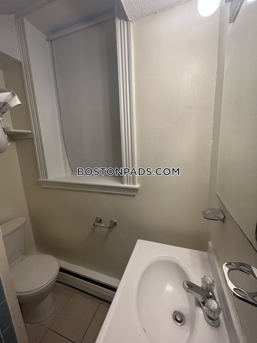 BOSTON - ALLSTON - 2 Beds, 1 Bath - Image 23