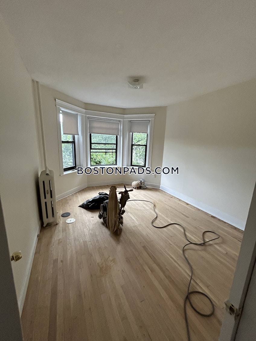 Brookline - $2,575+ /month