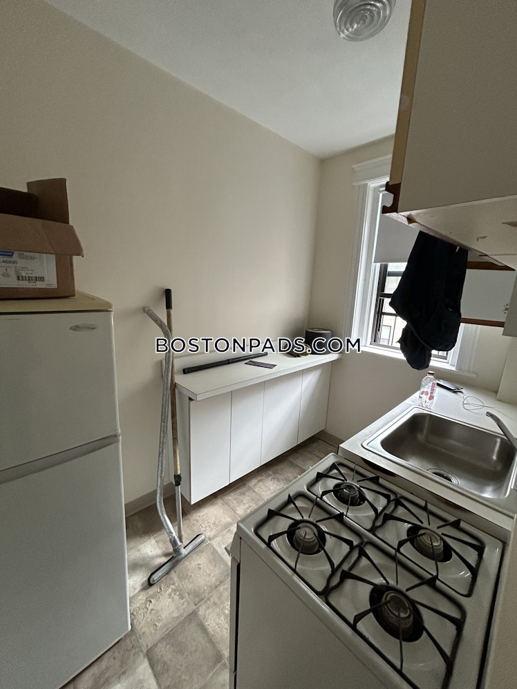 Commonwealth Ave., Brookline