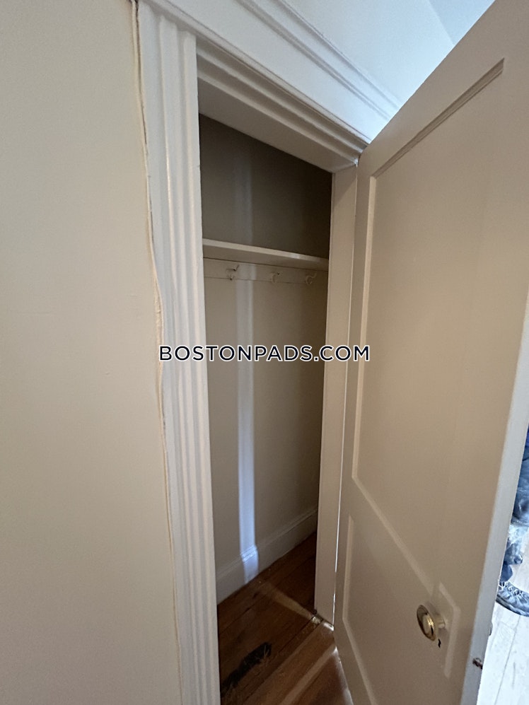 Commonwealth Ave., Brookline