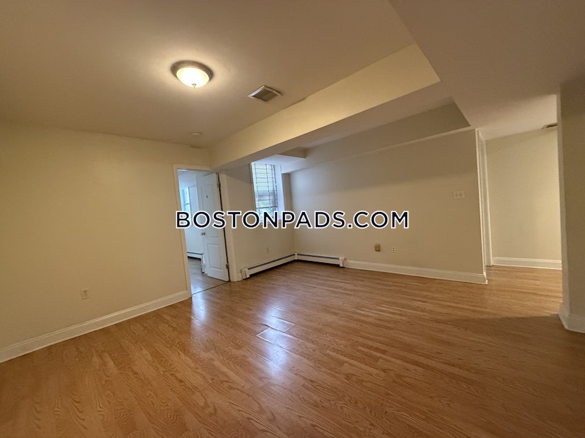 Boston - $3,850+ /month