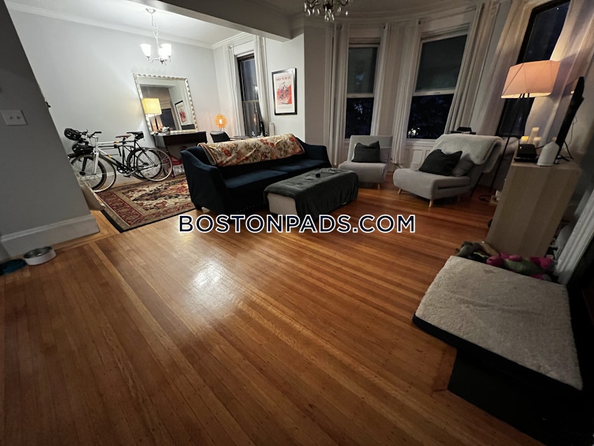 Boston - $4,500+ /month