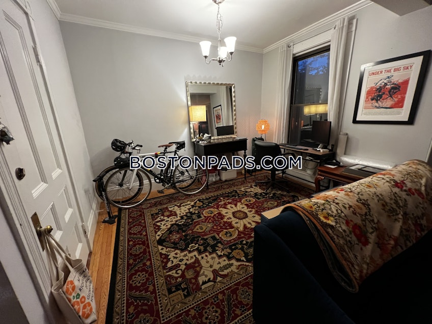 Boston - $4,500+ /month