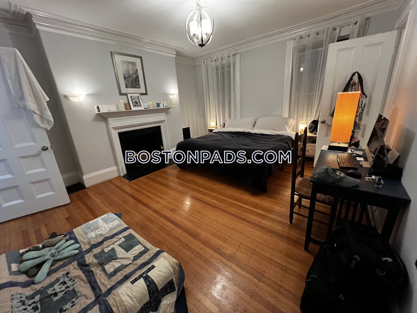 Boston - $4,500+ /month