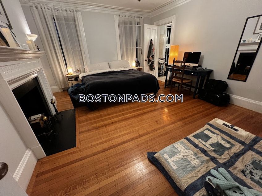 Boston - $4,500+ /month