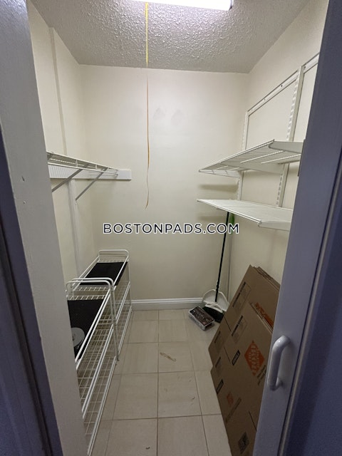 Barrows St. Boston photo 22