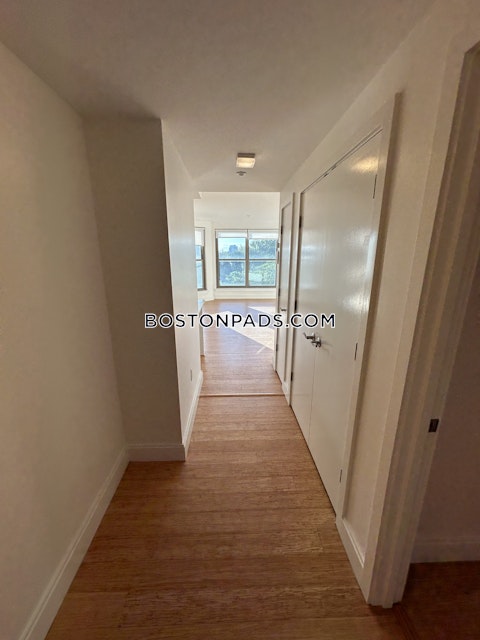 Malvern St. Boston photo 32