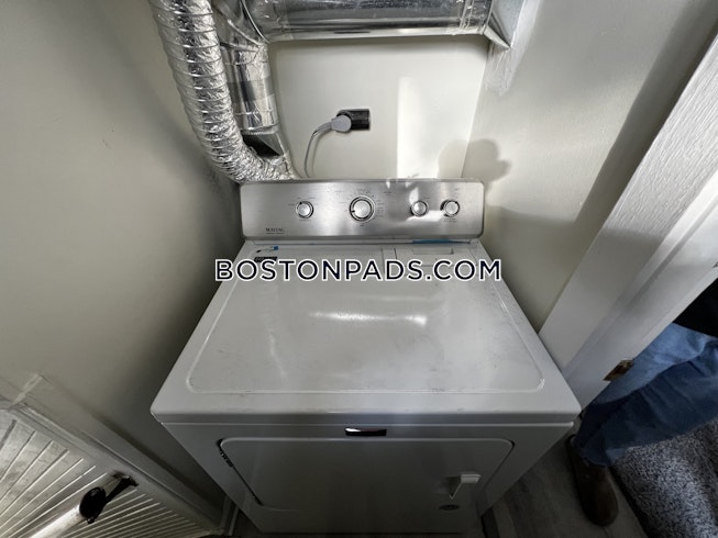 Medford - $4,340+ /mo