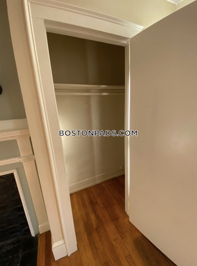 Boston - $2,200+ /mo