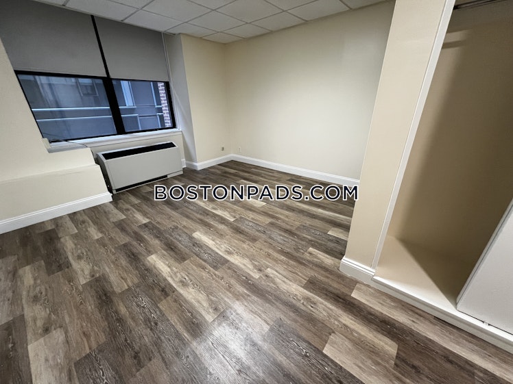 Boylston St., Boston