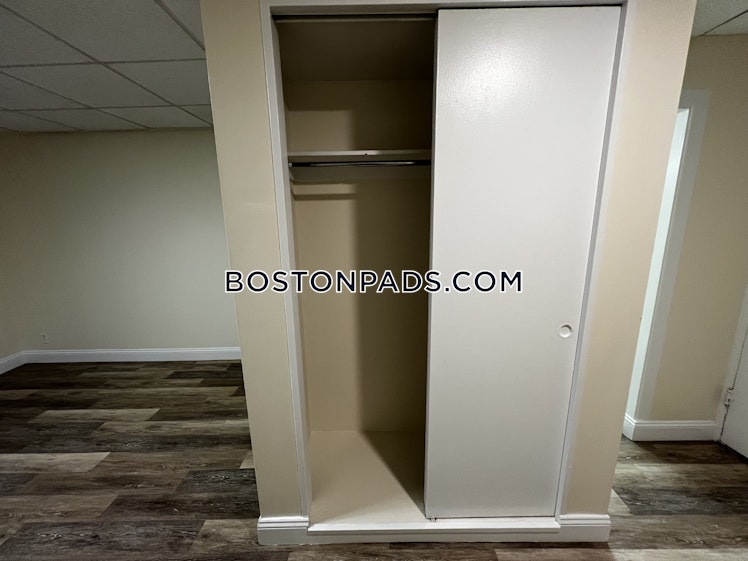 Boylston St., Boston