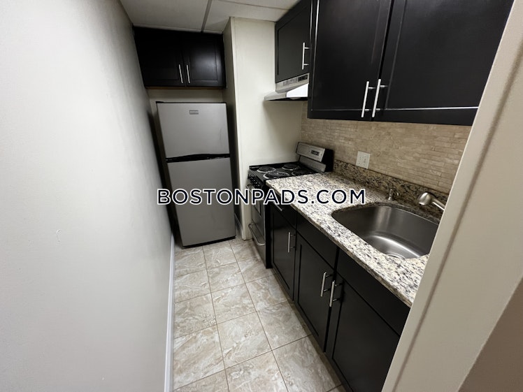 Boylston St., Boston