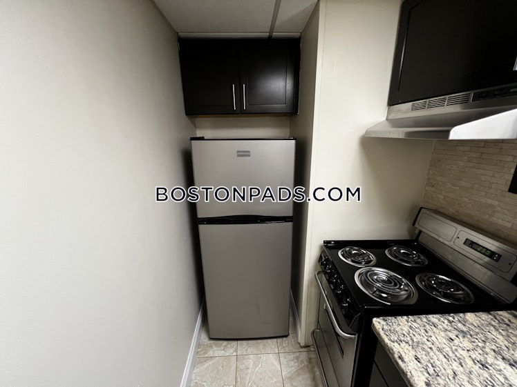 Boylston St., Boston