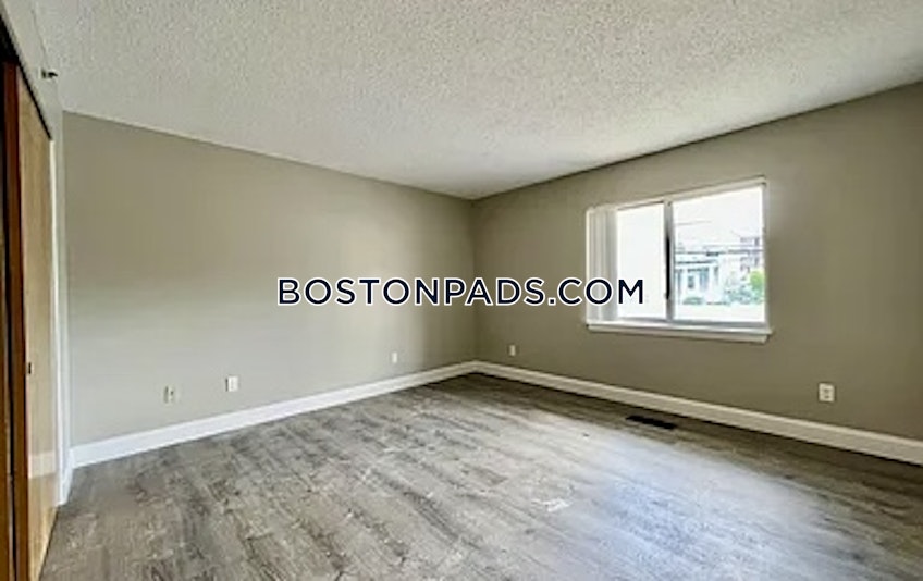 Boston - $2,100+ /month