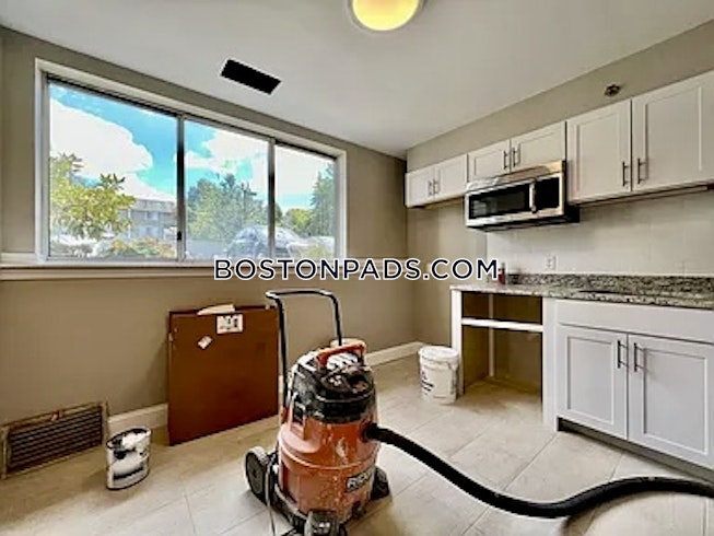 Boston - $2,100+ /mo