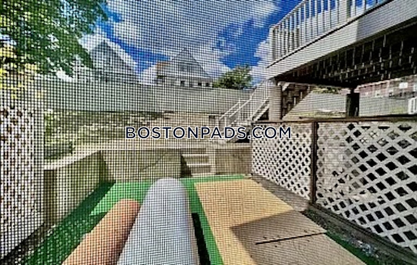 Boston - $2,100+ /month