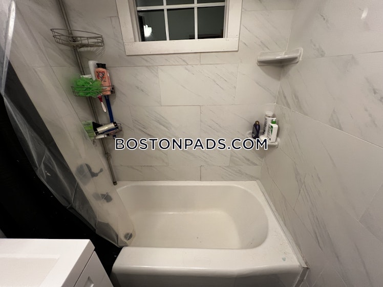 Frederick Ave., Medford