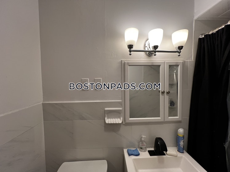 Frederick Ave., Medford