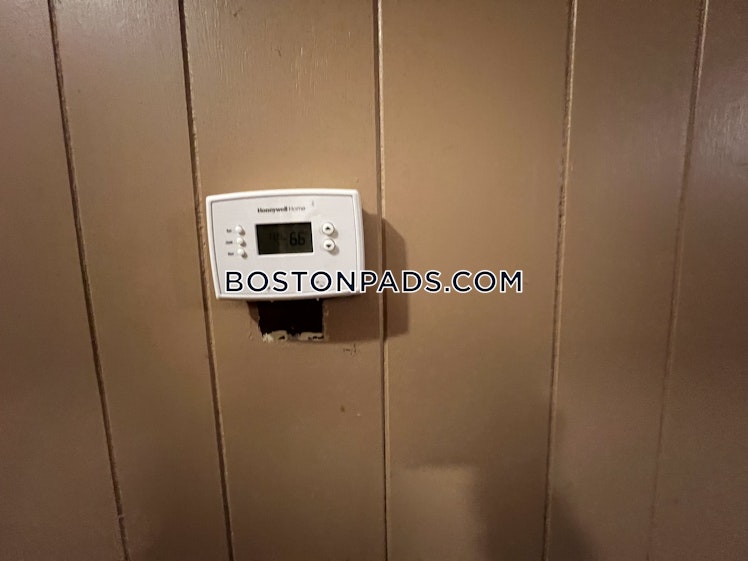 Frederick Ave., Medford